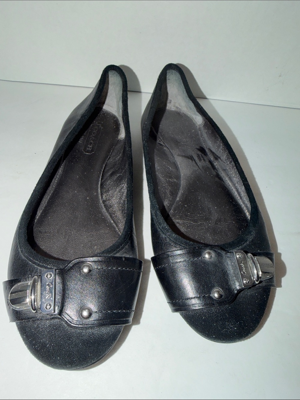 Coach Women’s Black Leather Ballet Flats with Buckle Detail-Sz 5